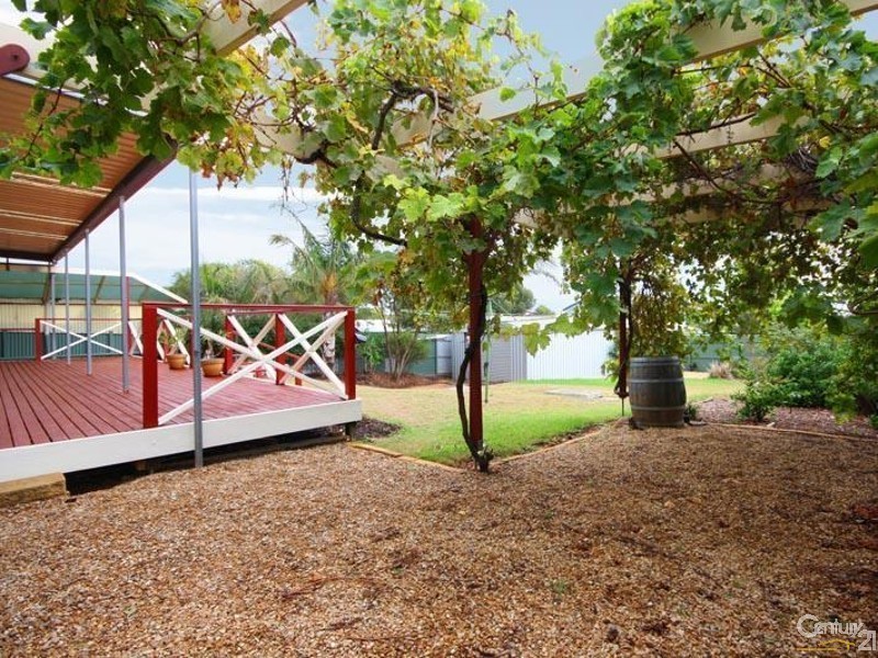 3 Dunrossil Avenue, Sellicks Beach SA 5174