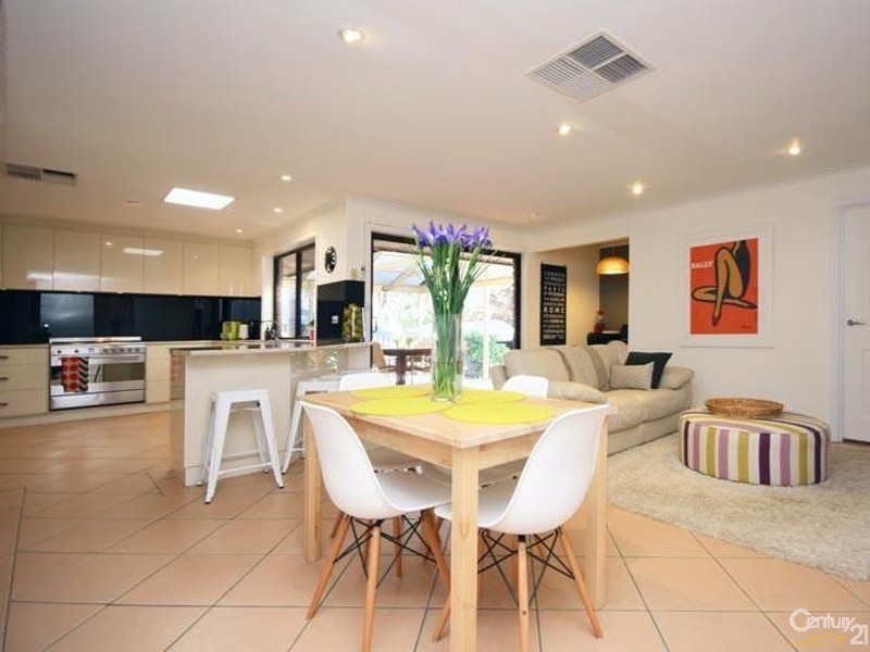 32 Furioso Drive, Woodcroft SA 5162