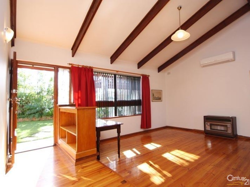 4 Oliver Crescent, Port Noarlunga SA 5167