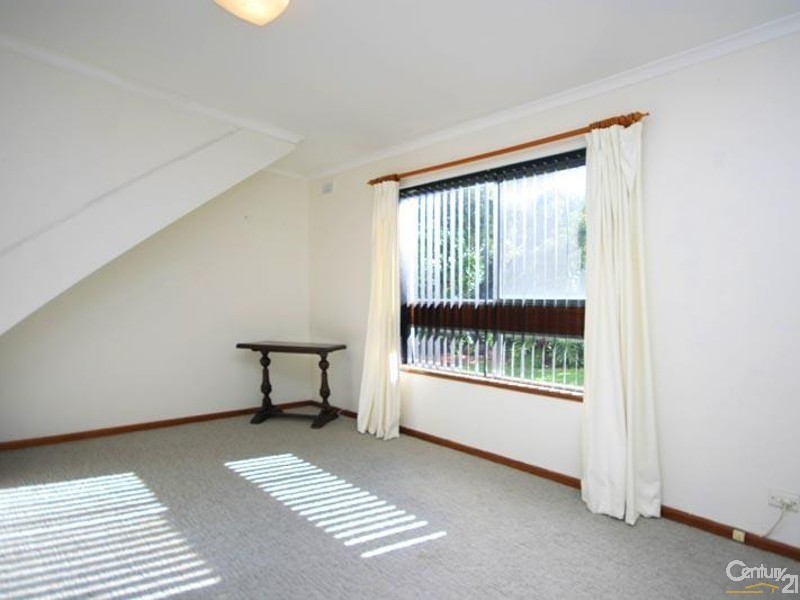 4 Oliver Crescent, Port Noarlunga SA 5167