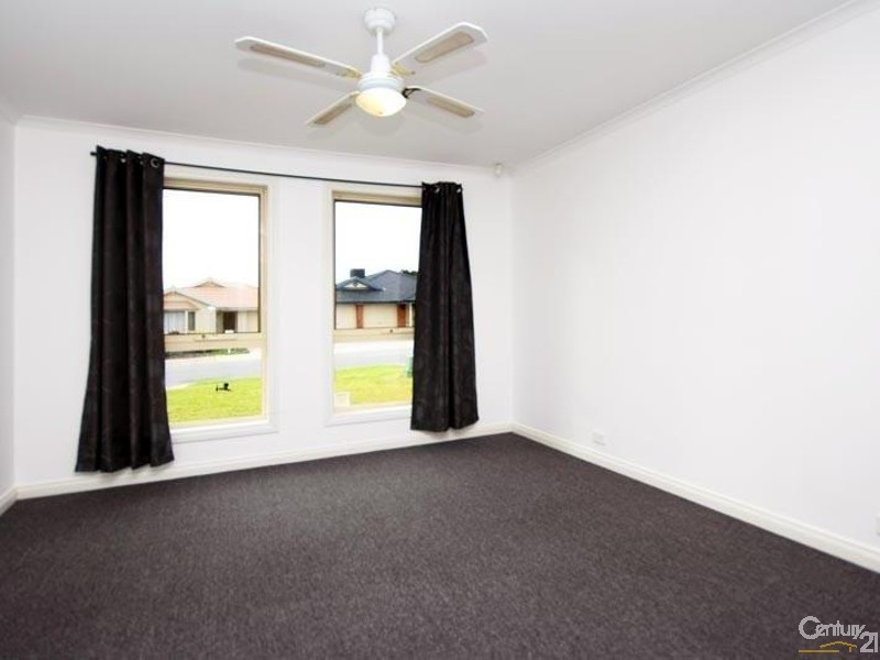 73 Erebus Circuit, Morphett Vale SA 5162