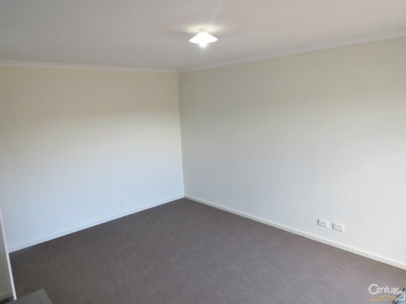 15 Halton Court, Seaford Meadows SA 5169