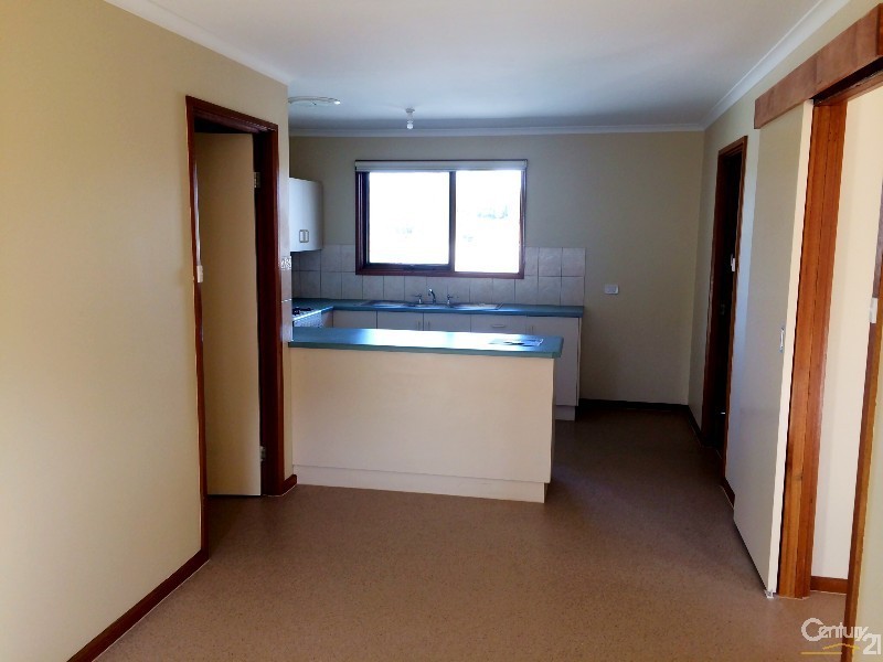 4 Cumberland Crescent, Huntfield Heights SA 5163