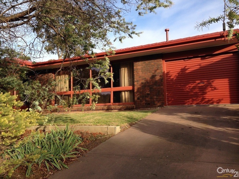 22 Leonard Road, Morphett Vale SA 5162