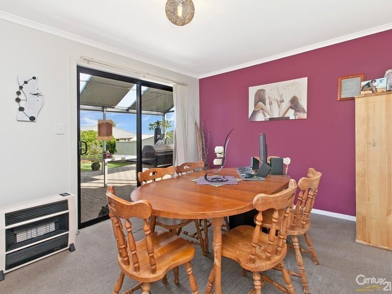 16 Antonio Street, Huntfield Heights SA 5163