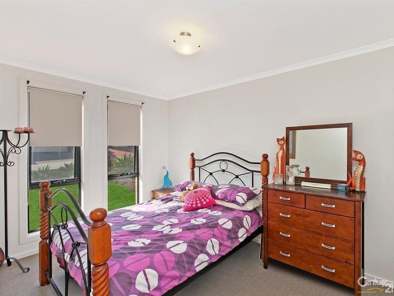 16 Antonio Street, Huntfield Heights SA 5163