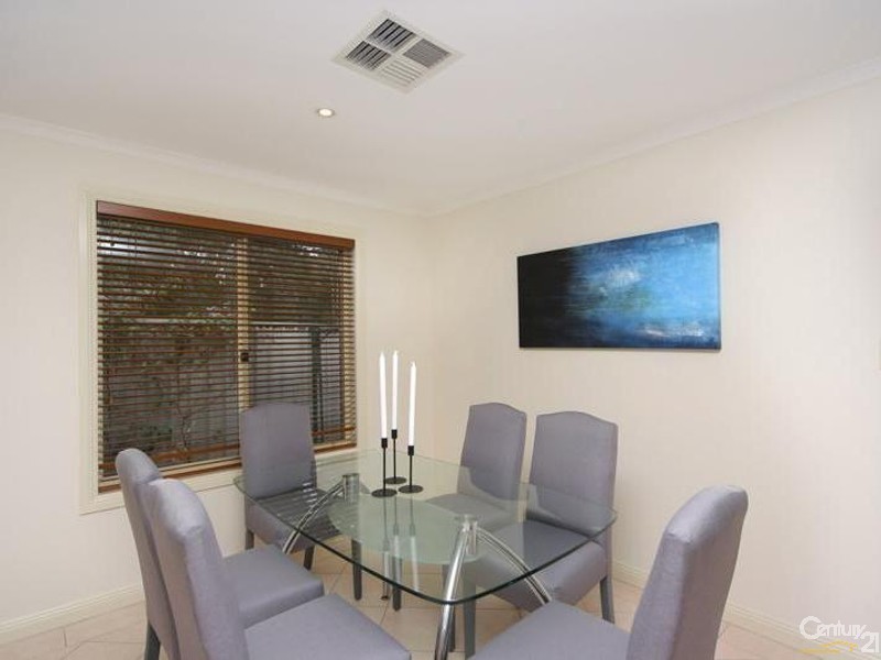 3-2 Glory Court, Happy Valley SA 5159