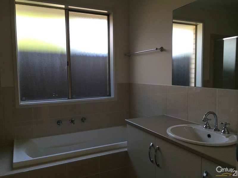 34 Kooyonga Way, Morphett Vale SA 5162