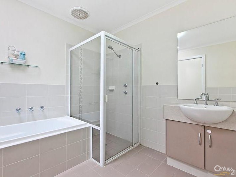 28 Grey Box Avenue, Noarlunga Centre SA 5168