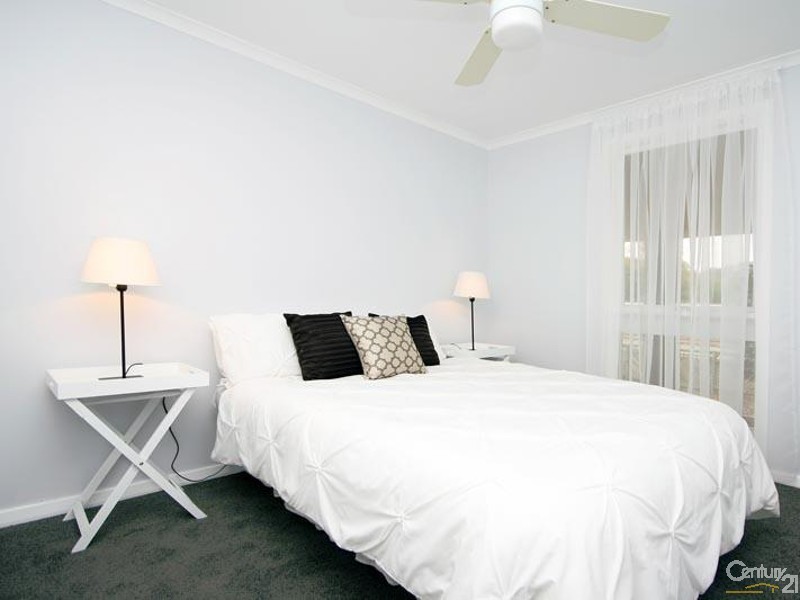 7 Dew Street, Aberfoyle Park SA 5159
