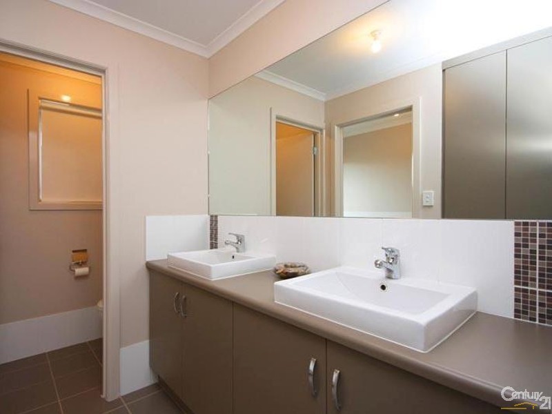 13 Miranda Place, Seaford Meadows SA 5169