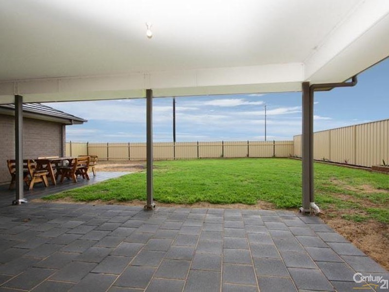 13 Miranda Place, Seaford Meadows SA 5169