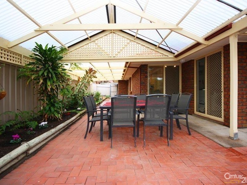 21 Mullen Close, Woodcroft SA 5162