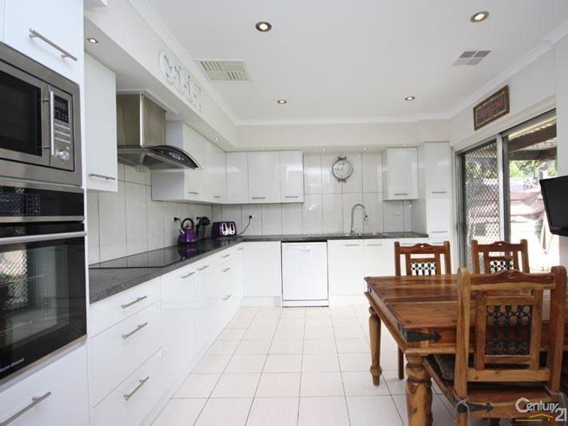 13 Alice Crescent, Morphett Vale SA 5162