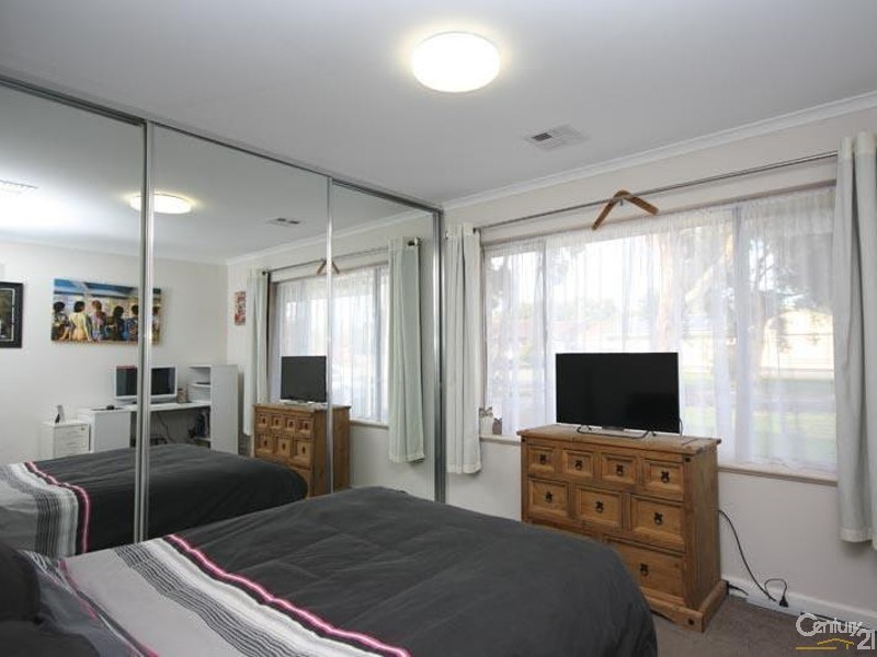 13 Alice Crescent, Morphett Vale SA 5162