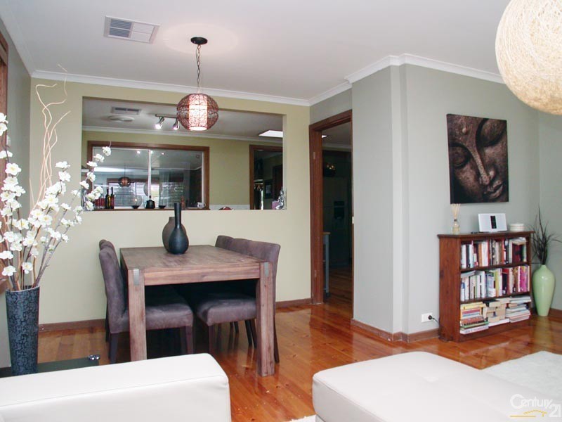 2 Beacon Crescent, Seaford SA 5169