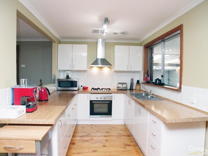 2 Beacon Crescent, Seaford SA 5169