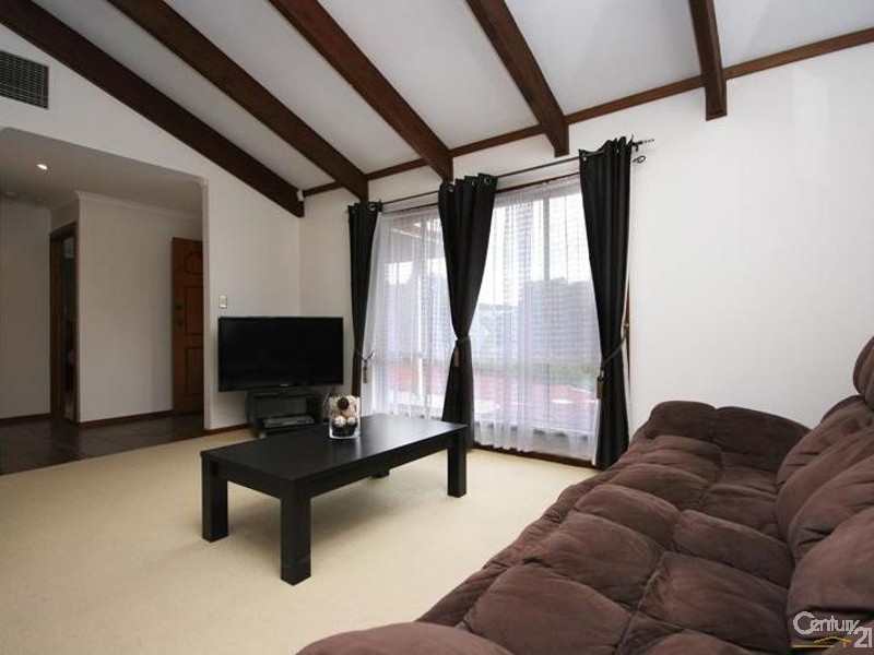 3 Emmanuel Court, Christie Downs SA 5164