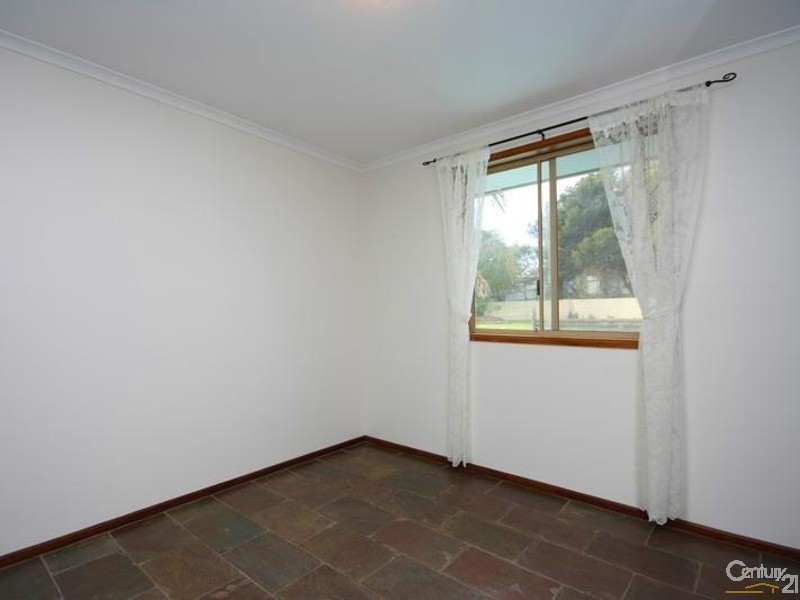3 Emmanuel Court, Christie Downs SA 5164