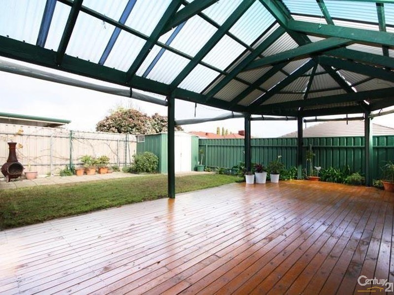 24 Mildara Close, Woodcroft SA 5162