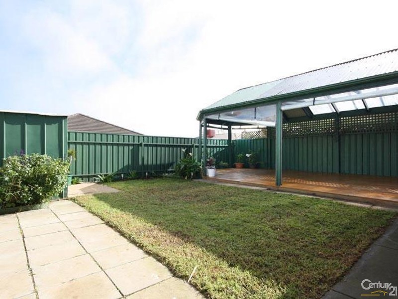 24 Mildara Close, Woodcroft SA 5162