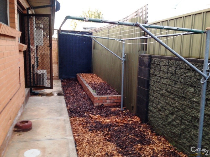 2/15 Munro Street, Seaton SA 5023