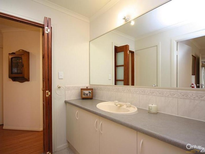 2 Crittenden Road, Morphett Vale SA 5162