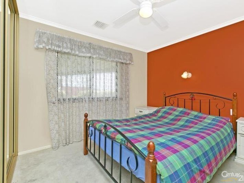 100 Barramundi Drive, Hallett Cove SA 5158