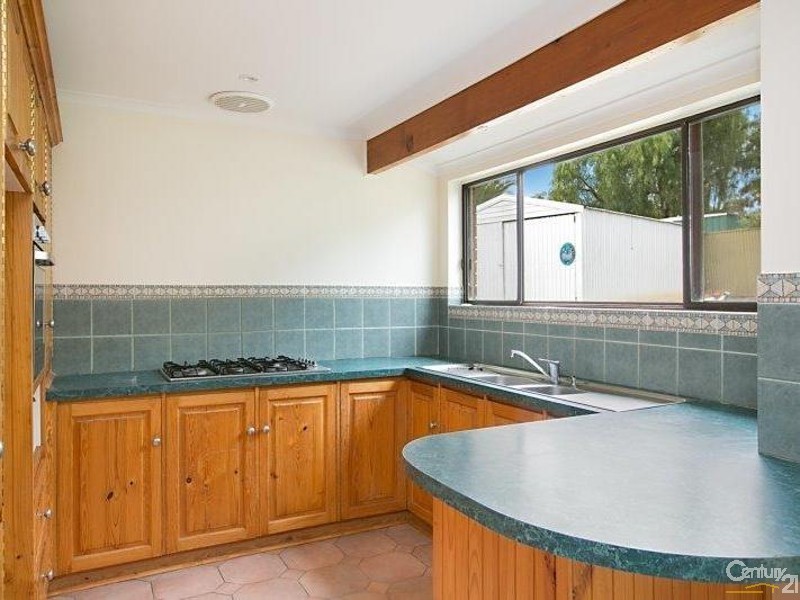 4 Lorikeet Court, Happy Valley SA 5159