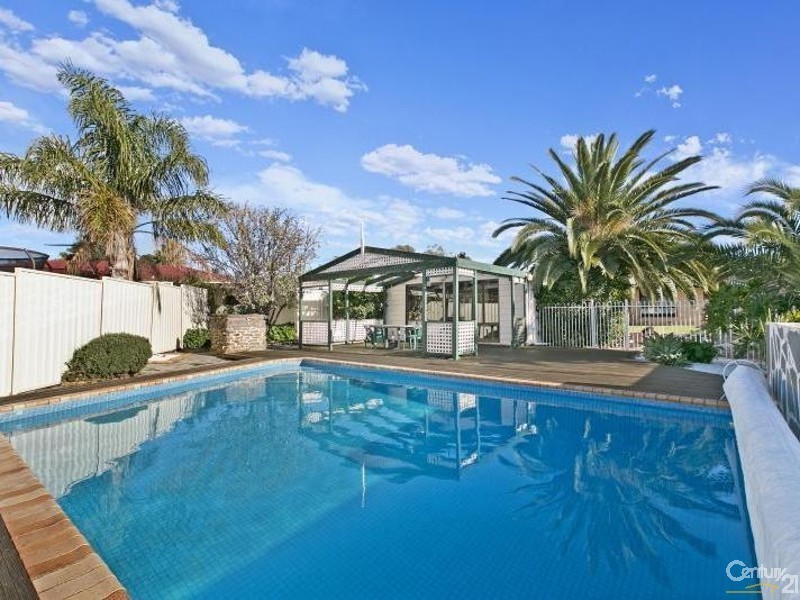 36 Booth Avenue, Morphett Vale SA 5162