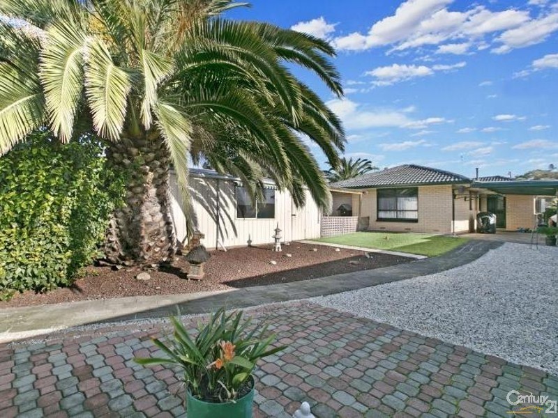 36 Booth Avenue, Morphett Vale SA 5162