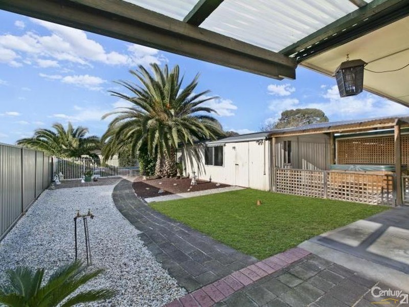 36 Booth Avenue, Morphett Vale SA 5162