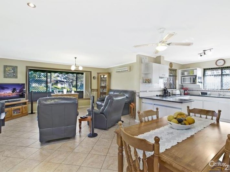 36 Booth Avenue, Morphett Vale SA 5162