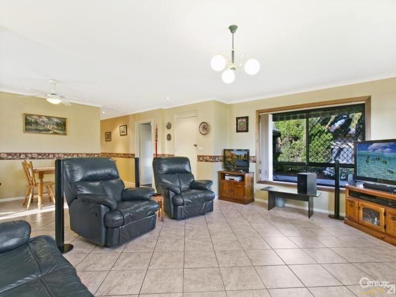 36 Booth Avenue, Morphett Vale SA 5162
