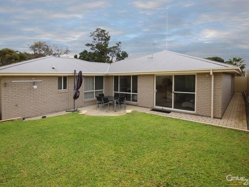 28A Naldera Crescent, Seacliff Park SA 5049