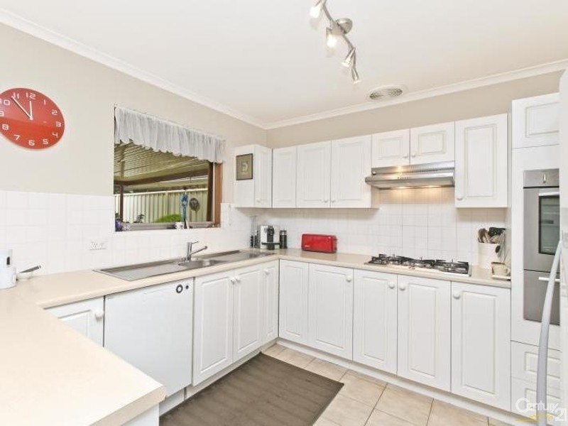 31 Barrdickson Avenue, Happy Valley SA 5159