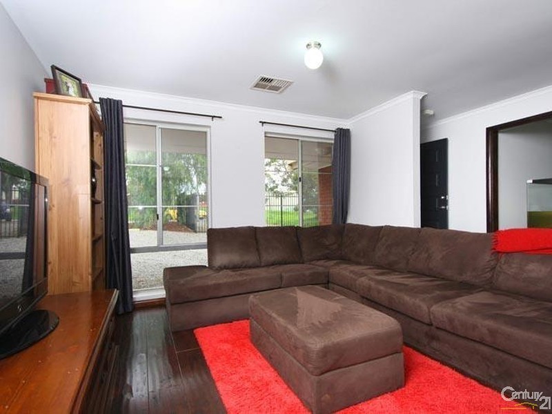 13 Montreal Street, Morphett Vale SA 5162