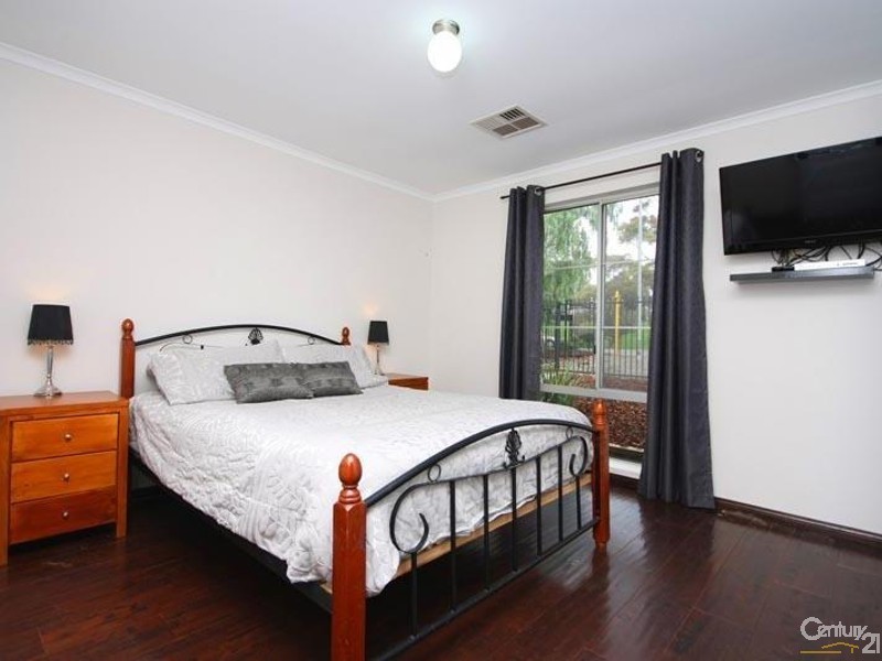 13 Montreal Street, Morphett Vale SA 5162