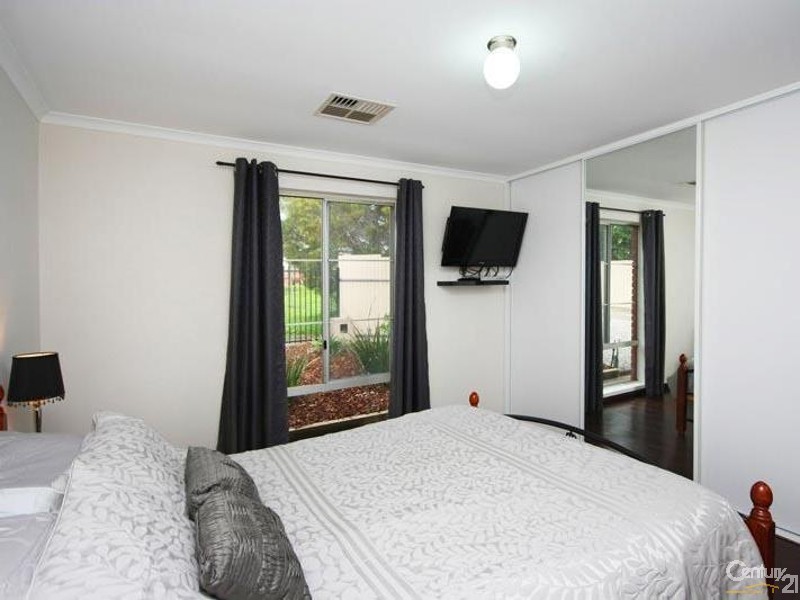 13 Montreal Street, Morphett Vale SA 5162