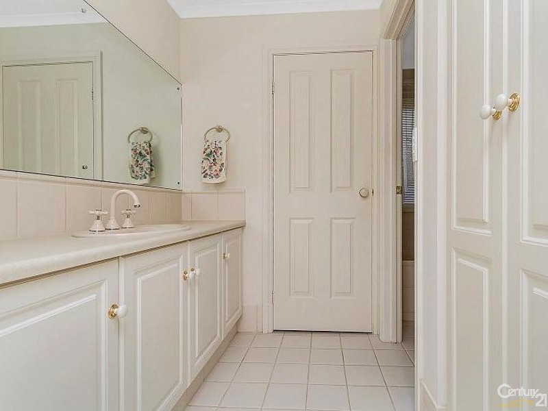 2 Spencer Court, Flagstaff Hill SA 5159