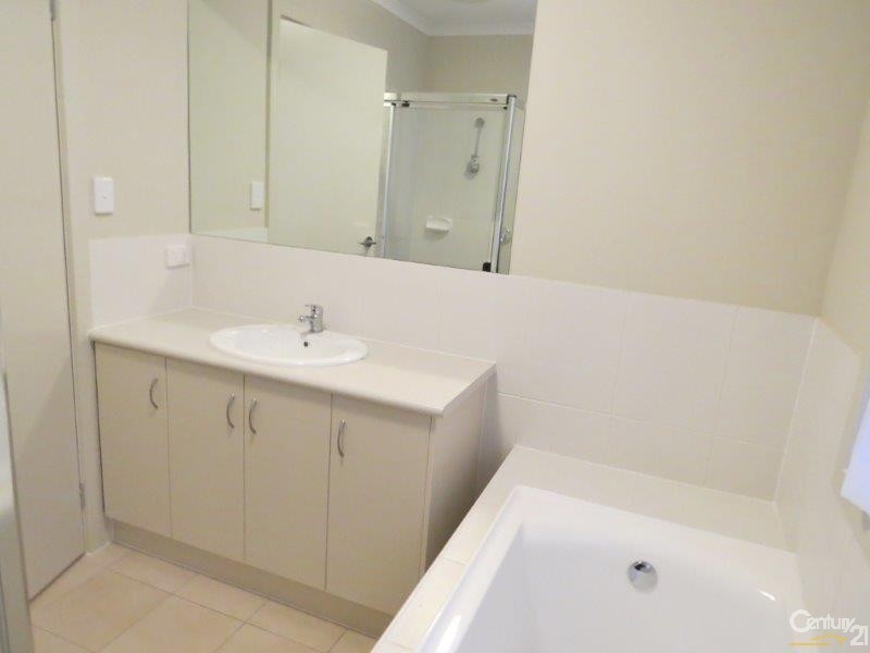 10/12 Windsong Court, Morphett Vale SA 5162