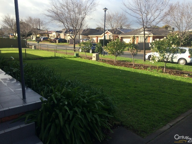 21 Bahloo Avenue, Mitchell Park SA 5043