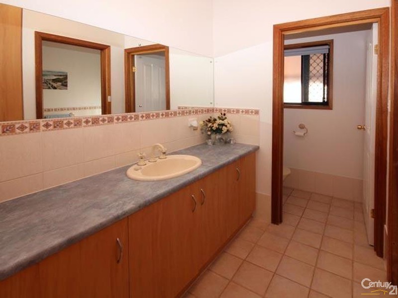 6 Grove Avenue, Everard Park SA 5035