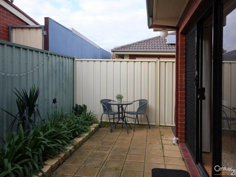 6 Grove Avenue, Everard Park SA 5035