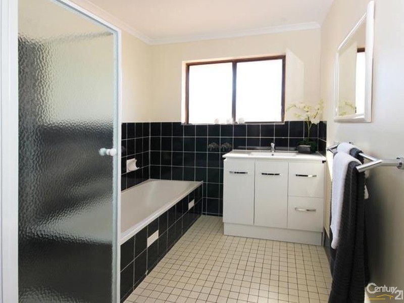 2 Concord Drive, Old Reynella SA 5161