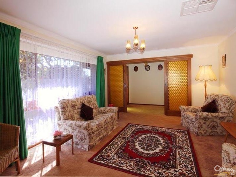 1 Glenburnie Street, Happy Valley SA 5159