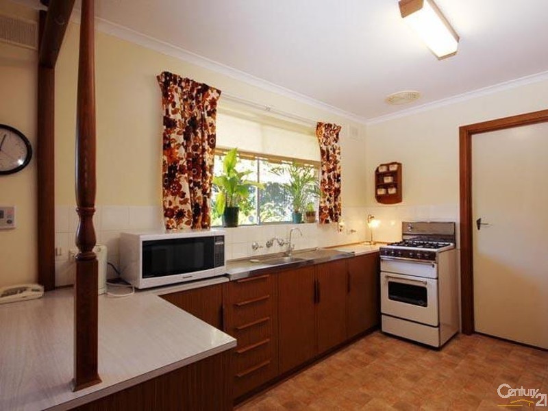 1 Glenburnie Street, Happy Valley SA 5159