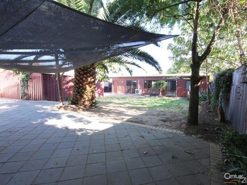 6 Lyndhurst Road, Seaford SA 5169