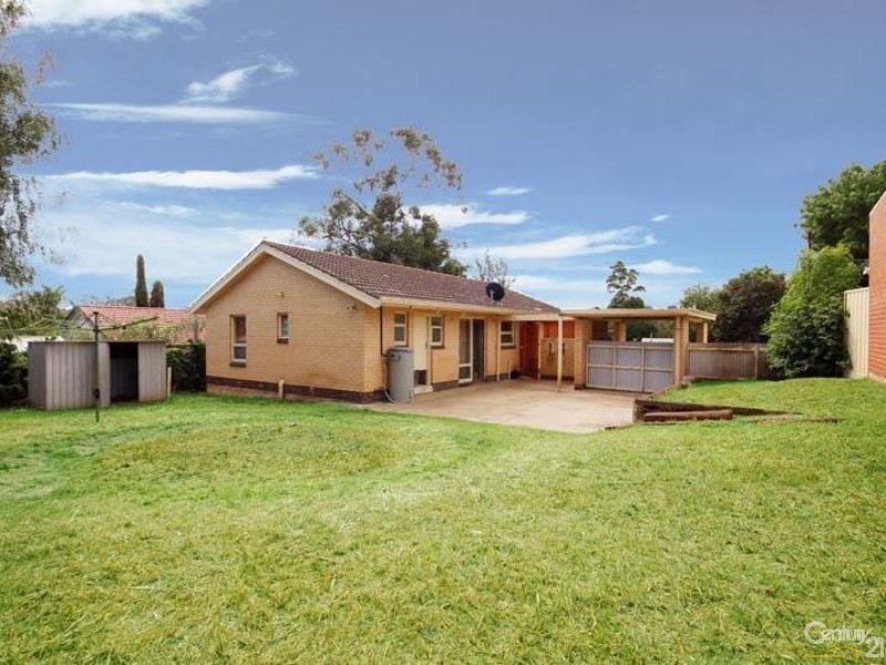 12 Desmond Road, Hackham SA 5163