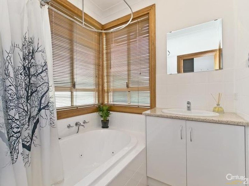 6 Mount Malvern Road, Chandlers Hill SA 5159